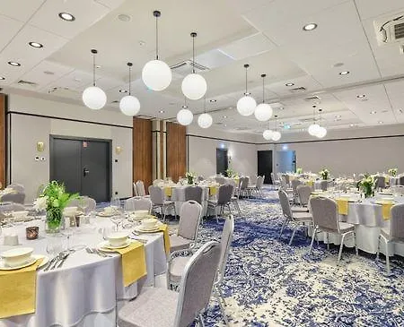 Arche Airport Hotel 3*