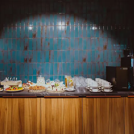 호텔 Arche Airport 3*