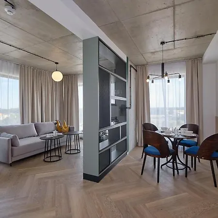 Arche Airport Hotel 3*