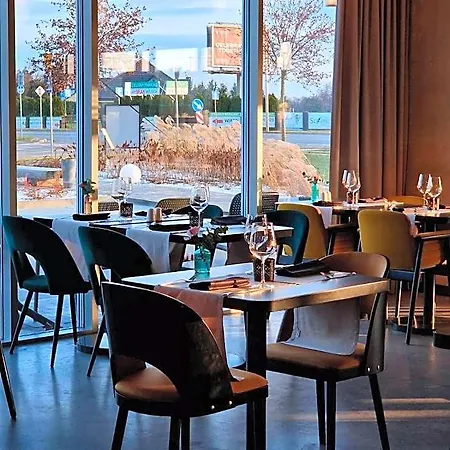 Arche Airport Otel 3*